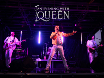 Queen tribute at Windsor Racecourse