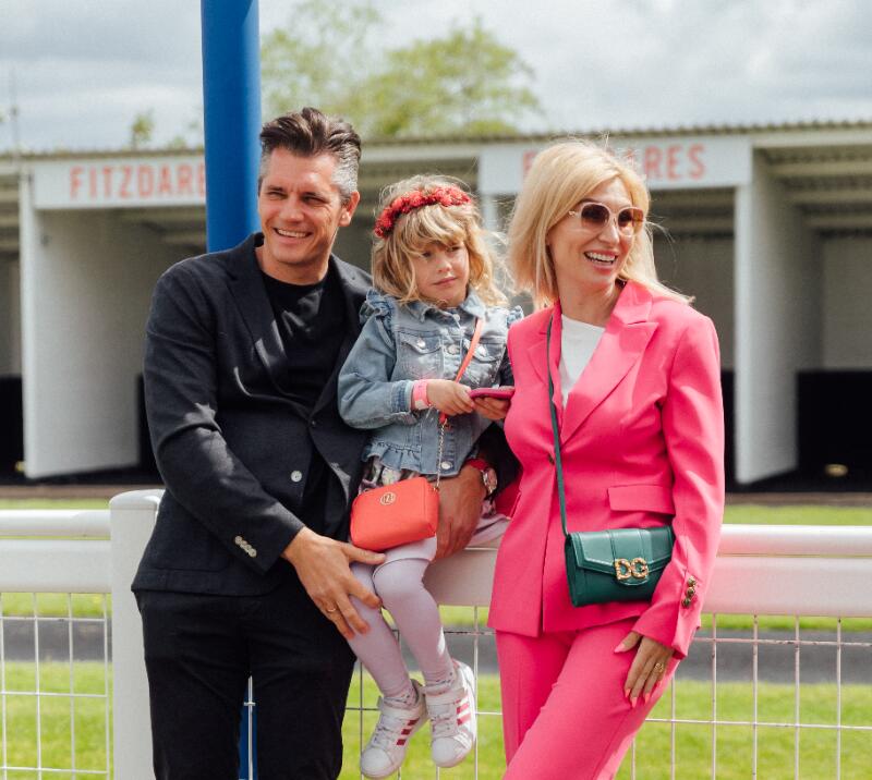 Bank Holiday family fun at the races 