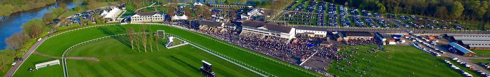 Aerial photo of Windsor Racecourse during a raceday.