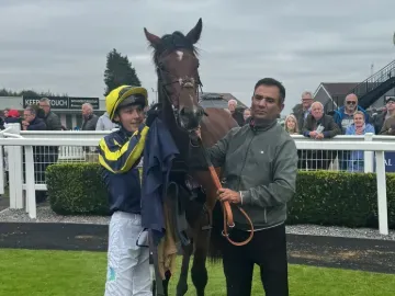 the wicked wolf wins at bath racecourse