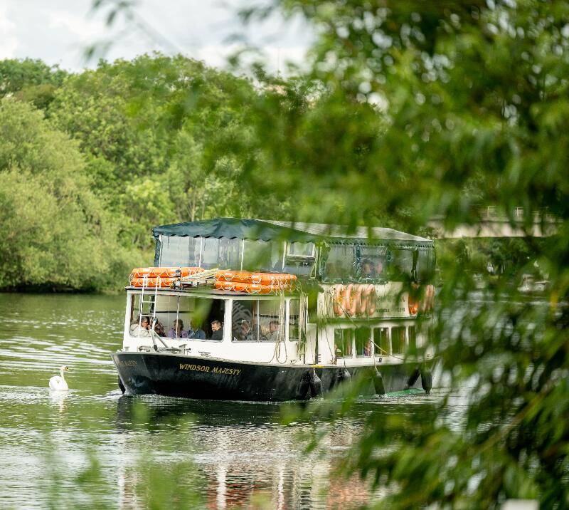 arrive by boat windsor